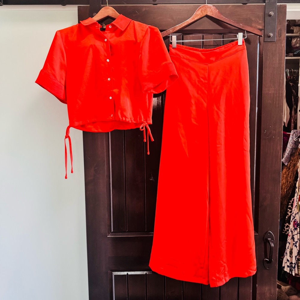 House of Harlow 1960 Vibrant Orange  2 piece pant set